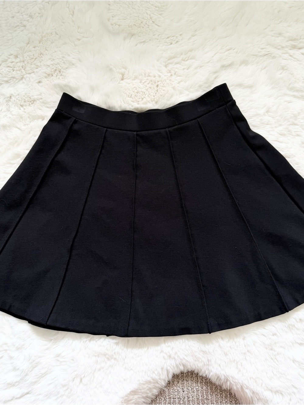 Aritiza A-Line Twirl Skirt XS - Black